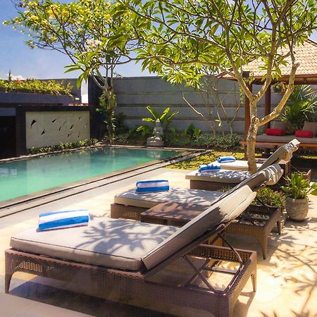 Villa Cascade Seminyak  Luaran gambar