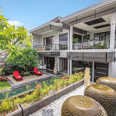 Villa Cascade Seminyak  Luaran gambar