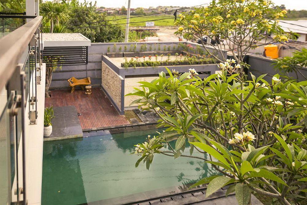 Villa Cascade Seminyak  Luaran gambar