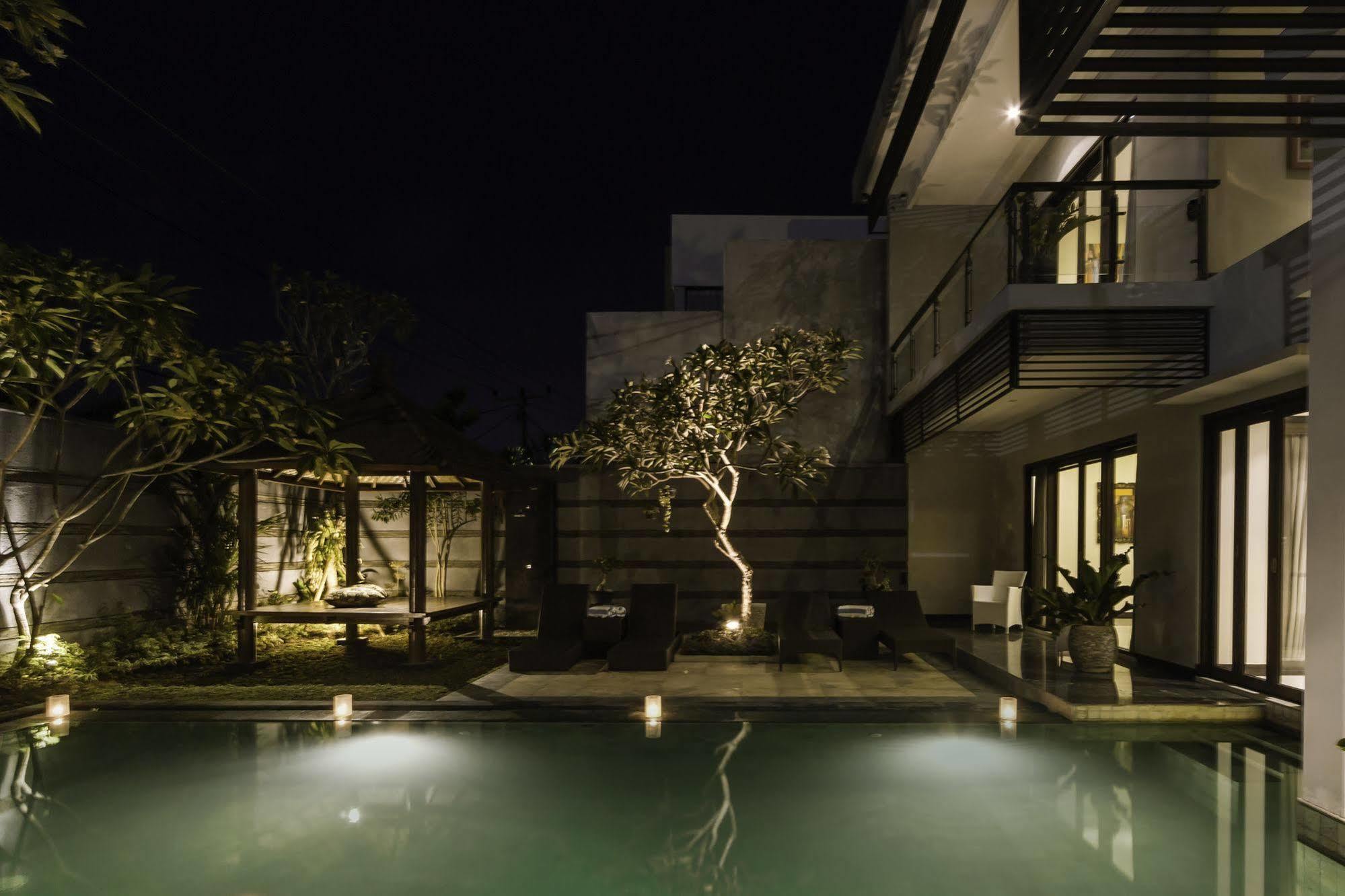 Villa Cascade Seminyak  Luaran gambar