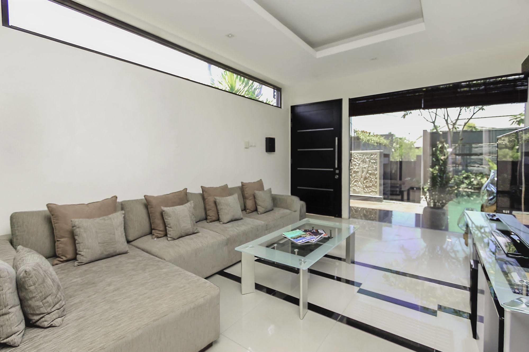 Villa Cascade Seminyak  Luaran gambar