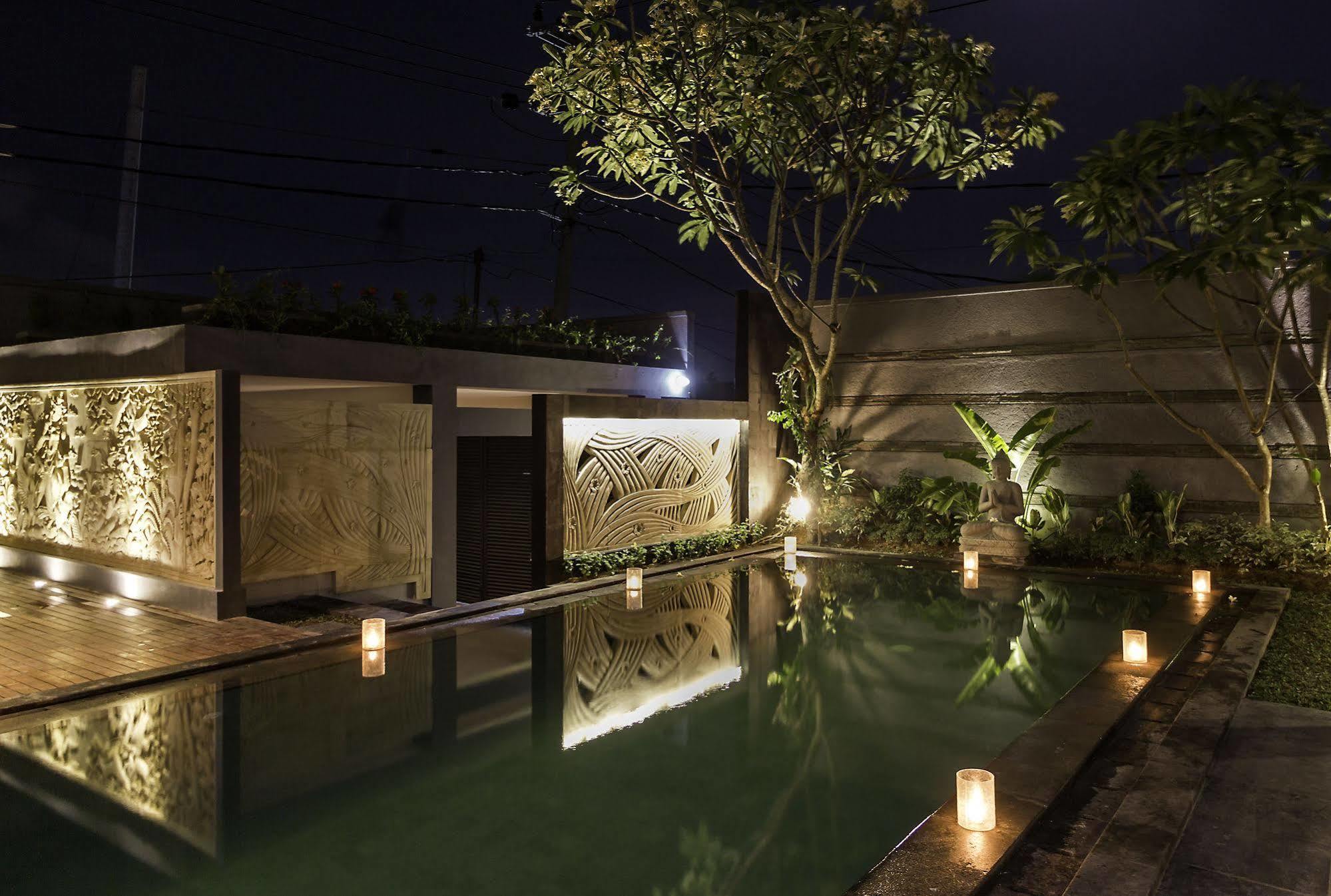 Villa Cascade Seminyak  Luaran gambar