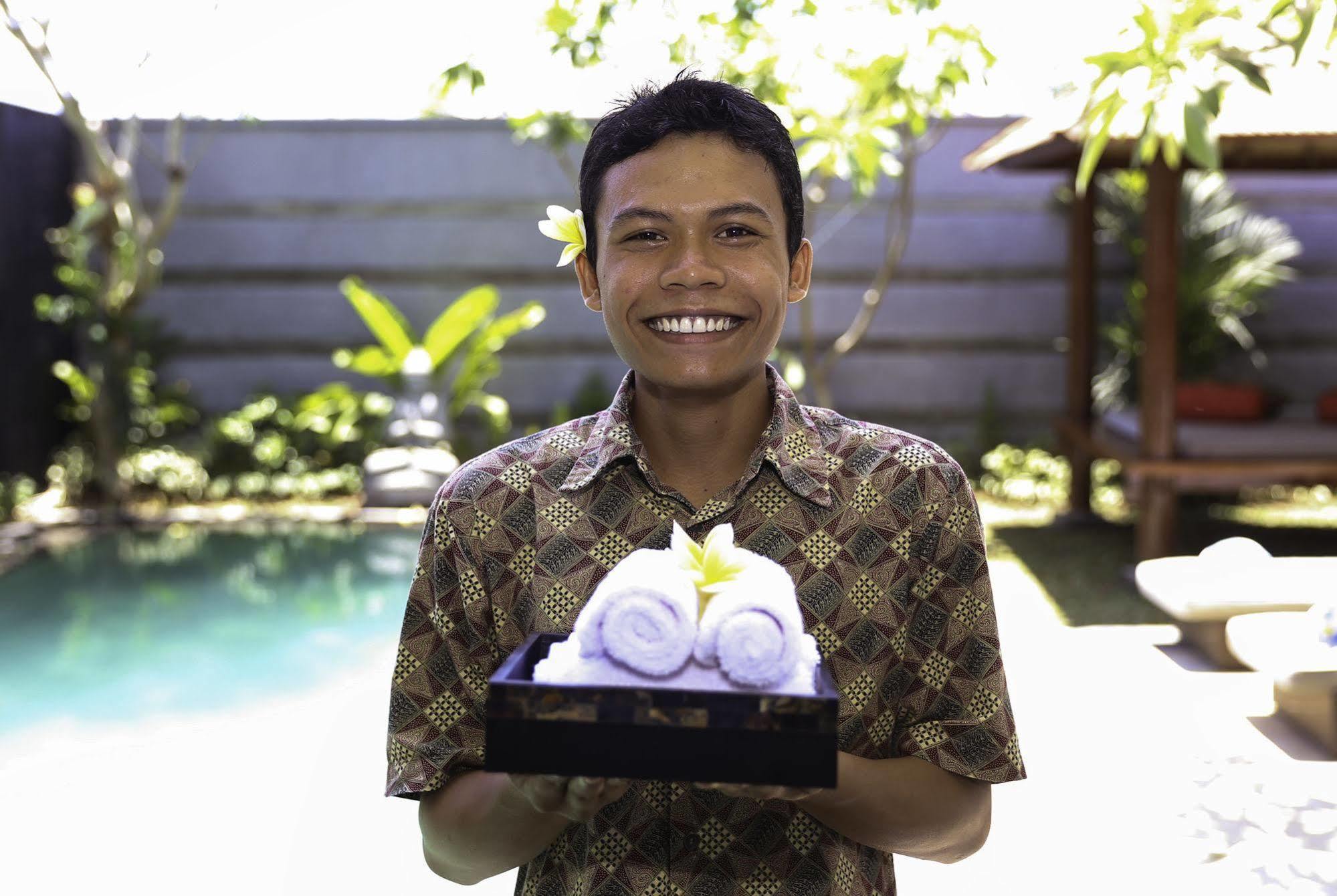 Villa Cascade Seminyak  Luaran gambar
