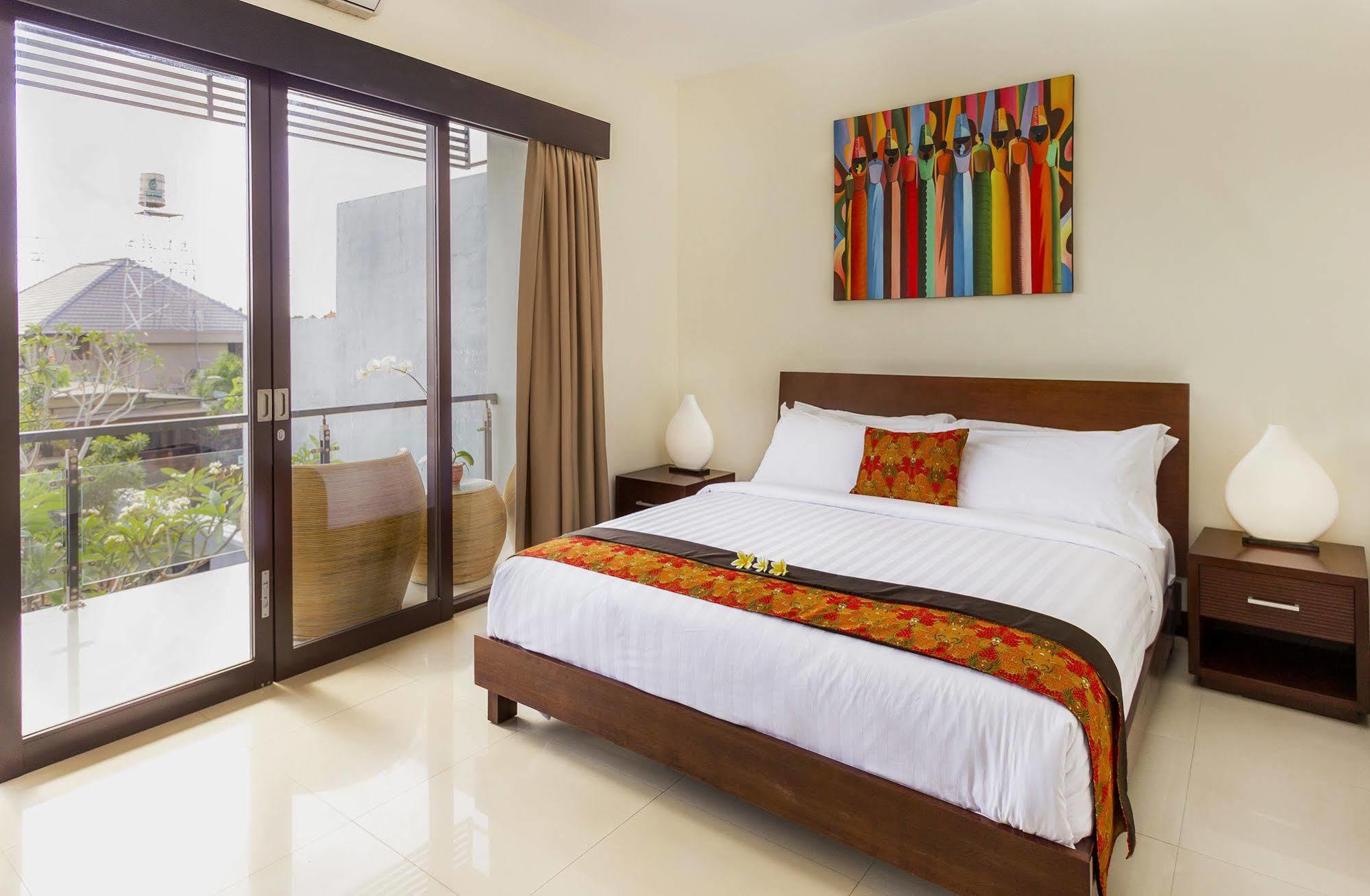 Villa Cascade Seminyak  Luaran gambar